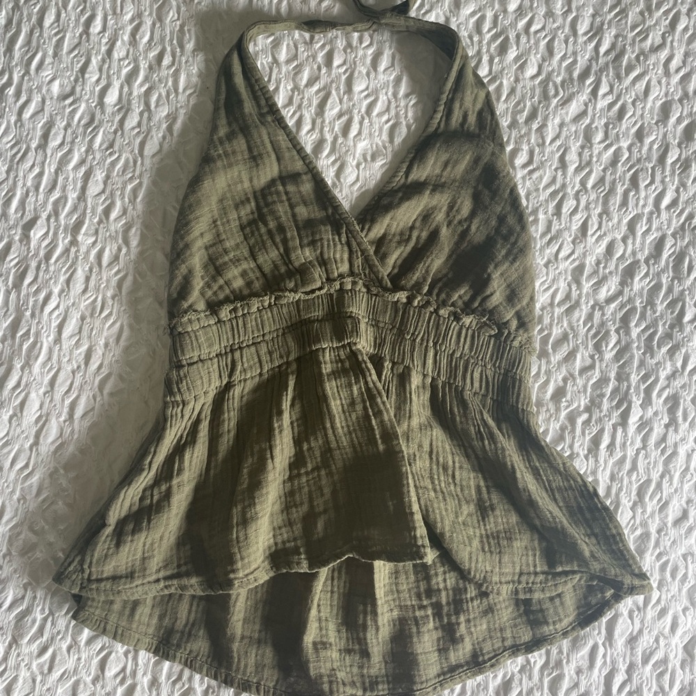Tie neck halter top